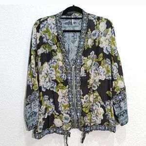 Free people wildflower printed kimono jacket in blue green combo. XS/S.